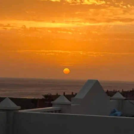Sunset Rooftop Terrace Lägenhet *